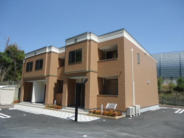 西宮市塩瀬町名塩のアパート