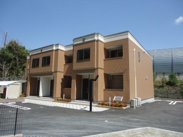 西宮市塩瀬町名塩のアパートのその他共用部分|外観写真（昼）