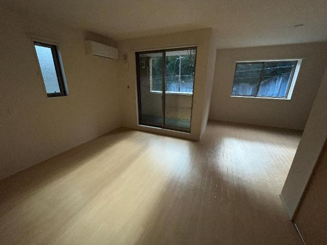 西宮市塩瀬町名塩のアパートの居間・リビング|リビング