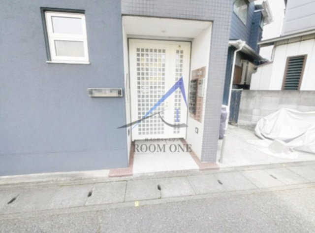 ＷＥＳＴ　ＨＯＭＥのエントランス|エントランスです。