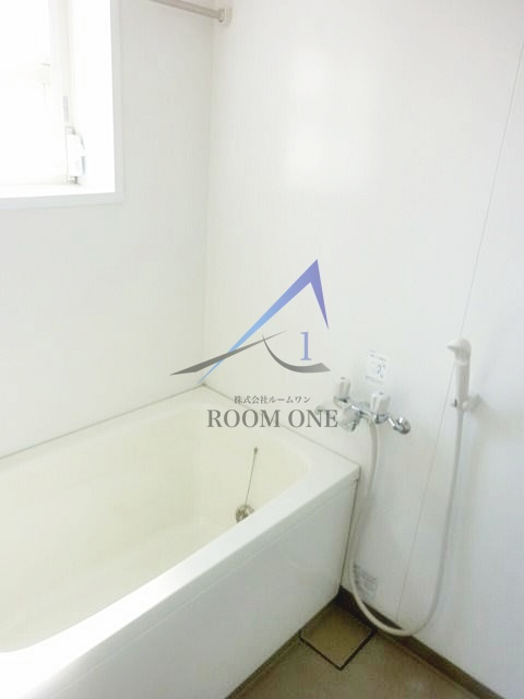 ＷＥＳＴ　ＨＯＭＥの浴室|お風呂です。