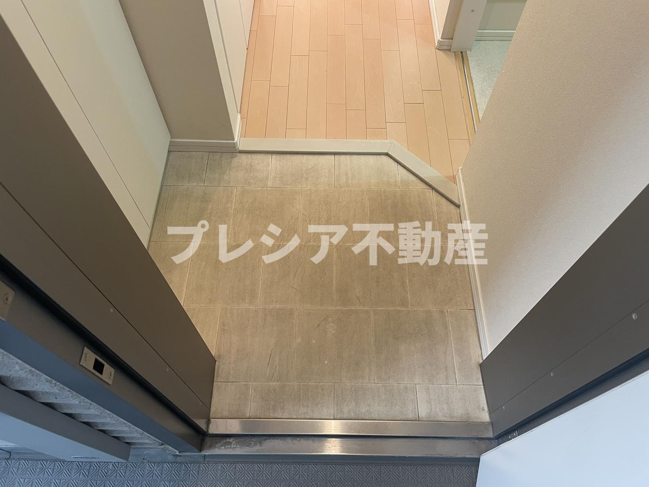 ブルーリーフⅡの玄関