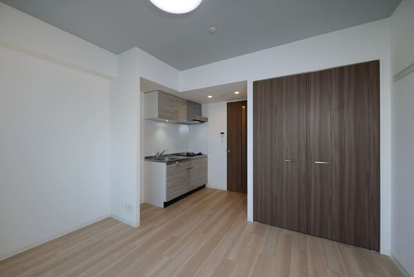 パルティール金山の内装