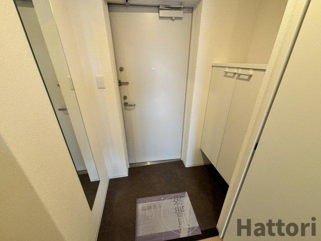 セレニテ江坂ルフレの玄関