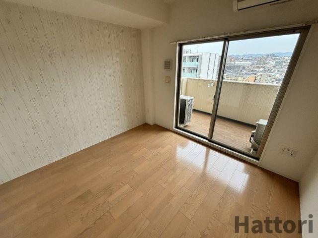 セレニテ江坂ルフレの居間・リビング