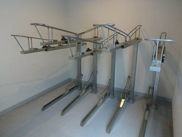 ＡＲＴＥＳＳＩＭＯ ＲＡＴＥＳの駐車場