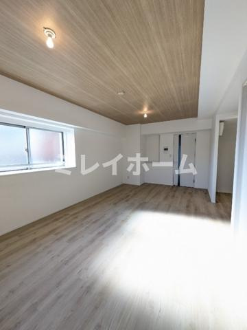 レジディア島津山の居間・リビング