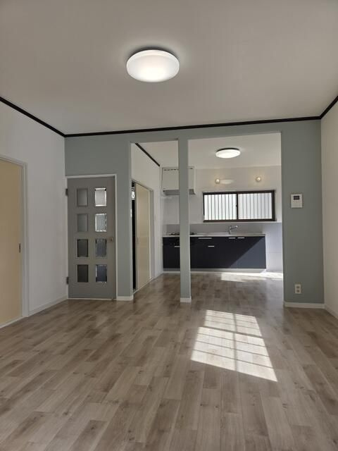 ハピネスハイムの居間・リビング