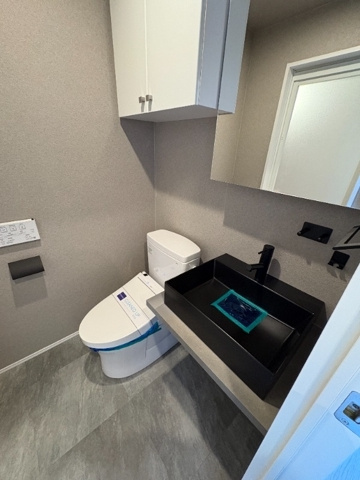 新品家具付きマンション日本橋人形町15(KaGood東京)のトイレ