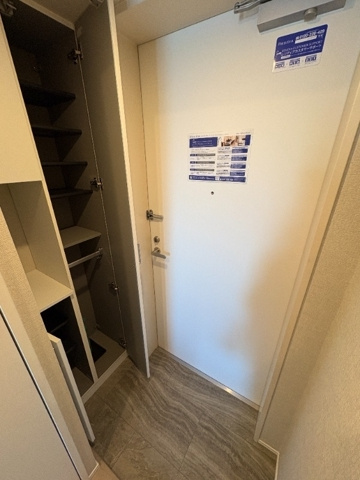 新品家具付きマンション日本橋人形町15(KaGood東京)の玄関
