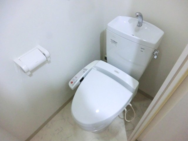 礎のトイレ|★トイレ画像・温水洗浄便座付き★