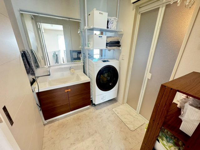 神栖市堀割　中古戸建の独立洗面台