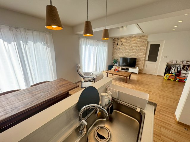 神栖市堀割　中古戸建の居間・リビング