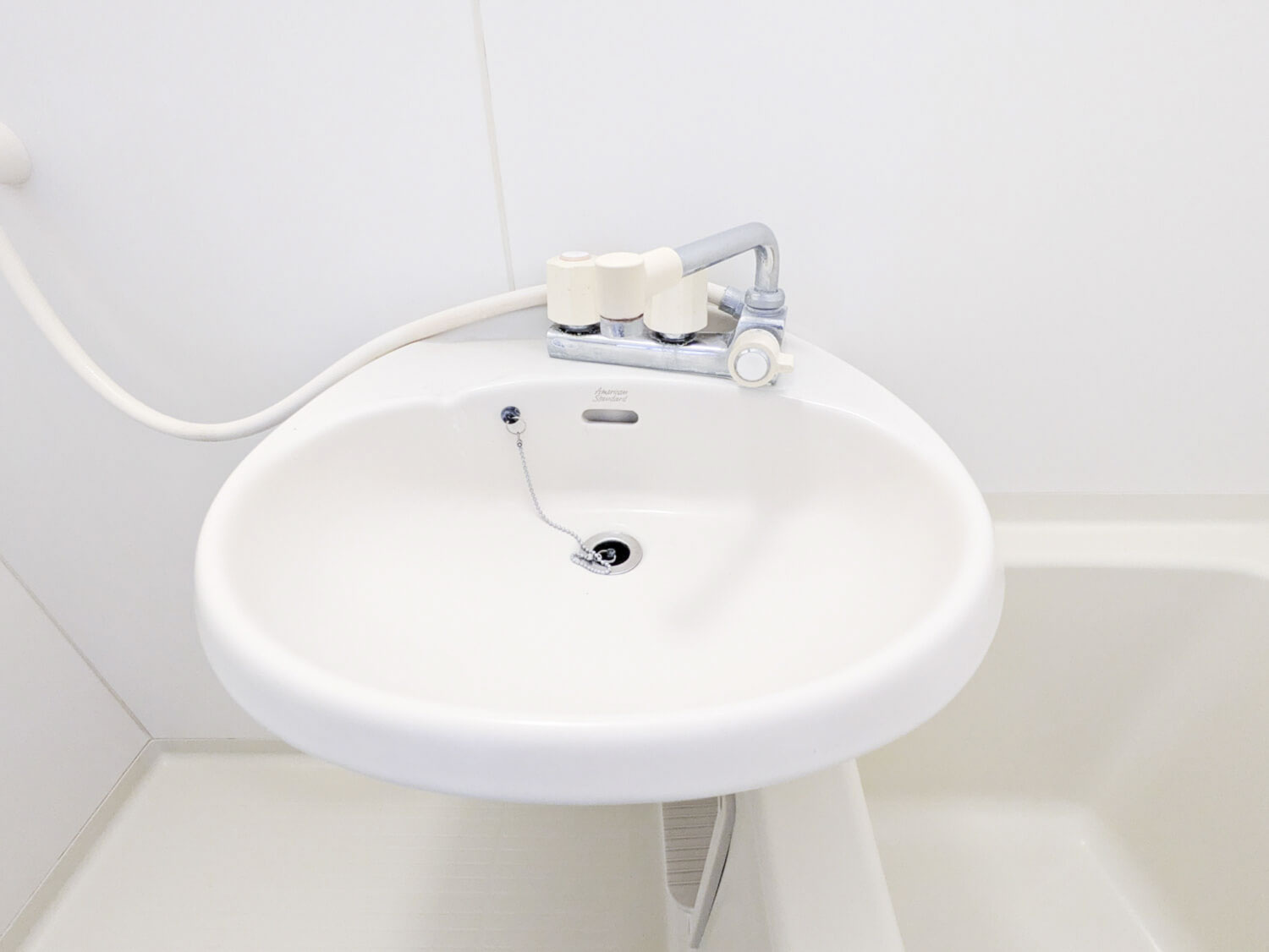 コスモ学文殿の洗面所|入居中のため、別のお部屋です