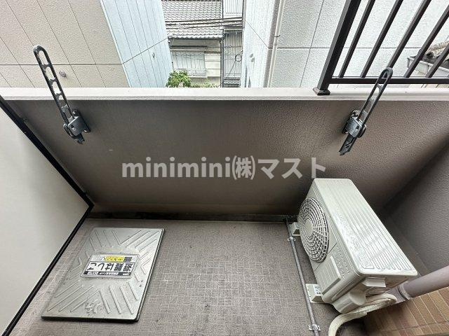 ジュネーゼグラン南堀江のバルコニー