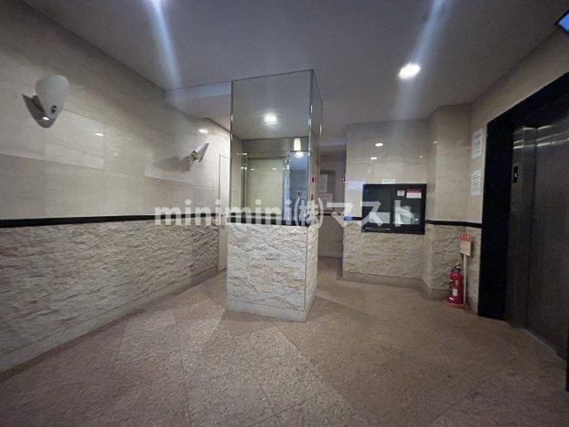 ジュネーゼグラン南堀江のロビー