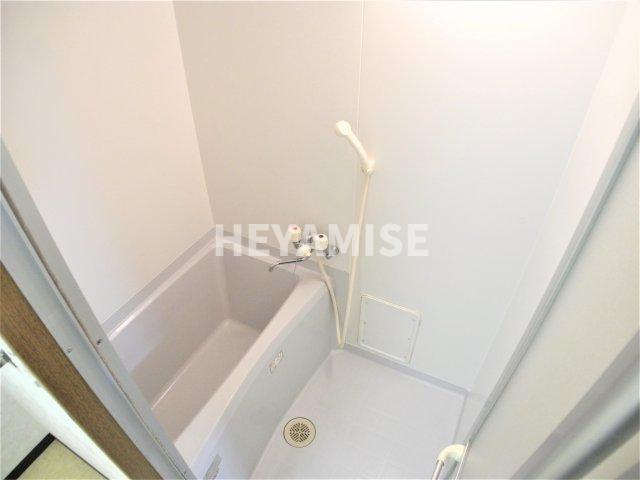 テラス明の浴室|※同間取りの別の階のお部屋の画像です※現況を優先します