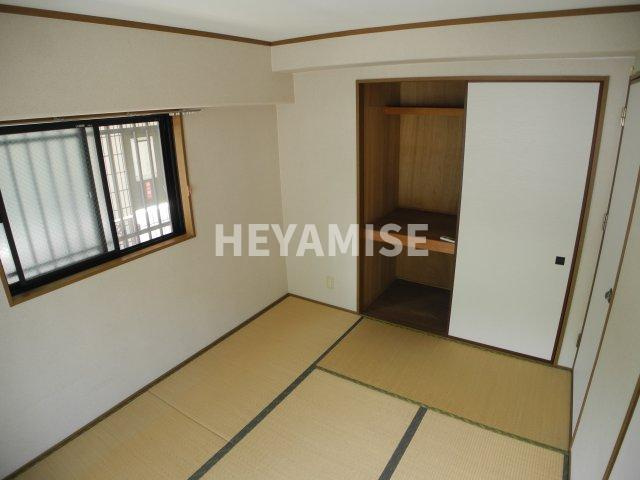 テラス明の収納|※同間取りの別の階のお部屋の画像です※現況を優先します