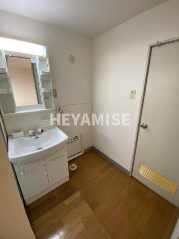 椿谷ビルの洗面所