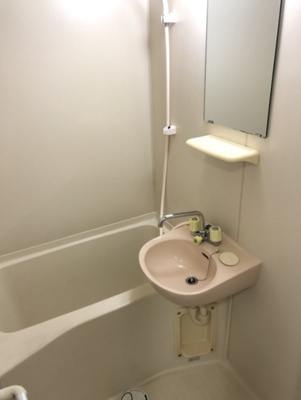 【浴室】 | スクアドラー