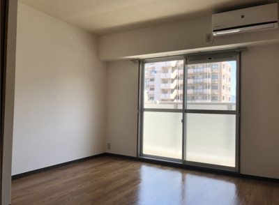 【洋室】 | スクアドラー