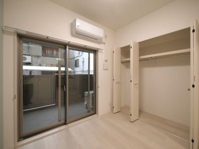 【洋室】 | エグゼ大阪CITYオースティン | 広々とした洋室です