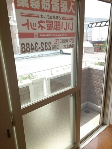 プリムローズＣのバルコニー