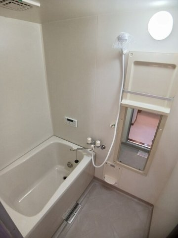 エスメラルダ三浜の浴室