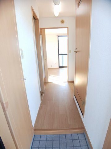 ベルフローラの玄関