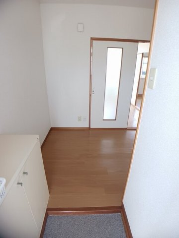 アイビーハイツＣの玄関