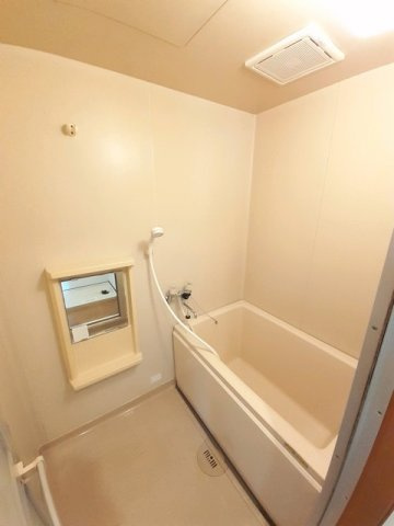 ハイムあすなろＢの浴室