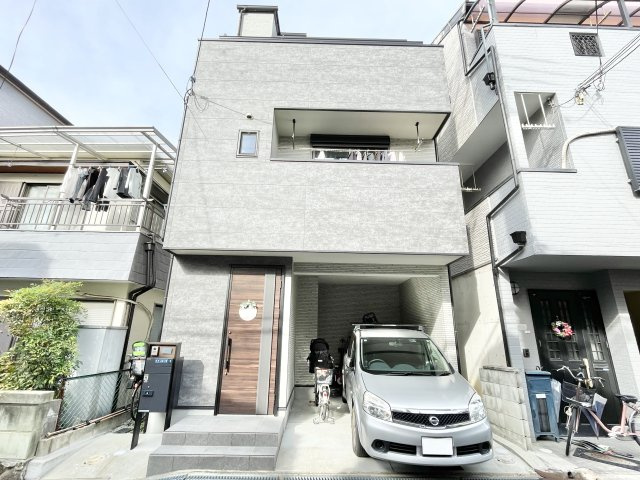 寝屋川市緑町　中古一戸建て