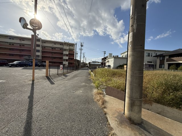 常滑市港町4丁目　B区画　売地の前面道路含む現地写真|前面道路