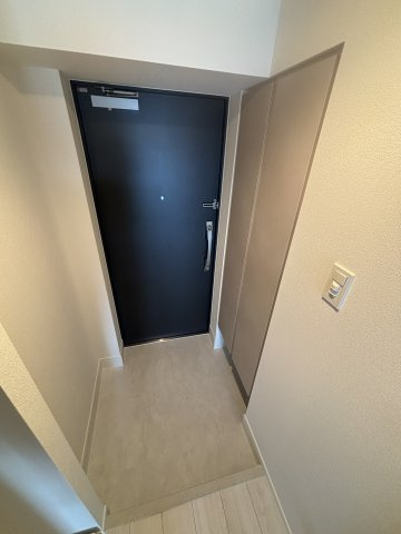 S-RESIDENCE原木中山azureの玄関