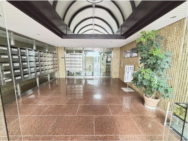 【エントランス】 | ★仲介手数料無料★ライオンズマンション新宿原町（通貨価値が下がっている今、現金から現物資産への入れ替えの時期です）