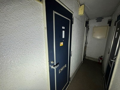 WAKAMIYA2212の玄関