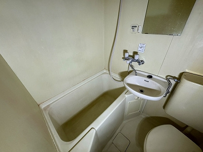 WAKAMIYA2212の浴室