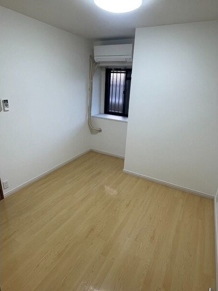 タイガーマンションの洋室