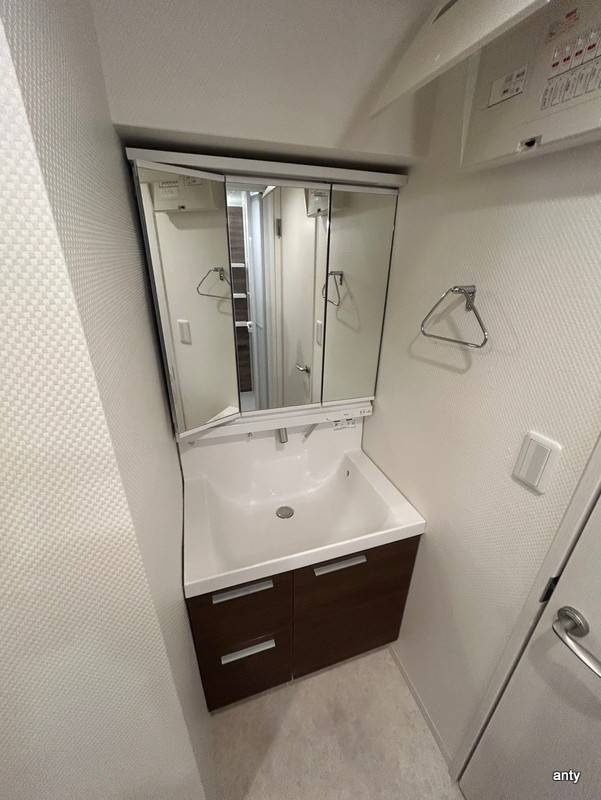 タイガーマンションの洗面所