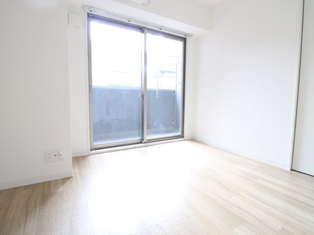 みおつくし岸里Ⅱの居間・リビング|使いやすいリビングです