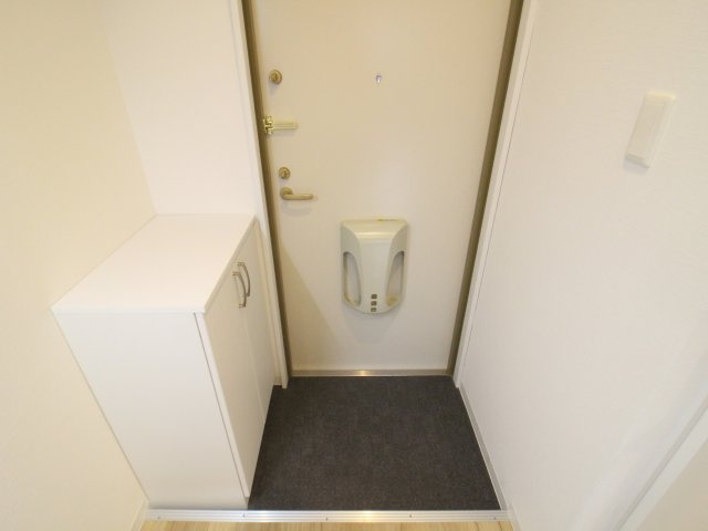 みおつくし岸里Ⅱの玄関|きれいな玄関です