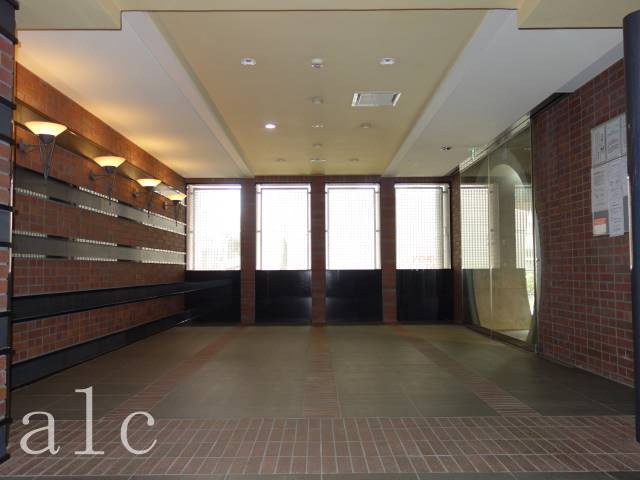 杉並区下高井戸２丁目の賃貸マンションのロビー|共有部分