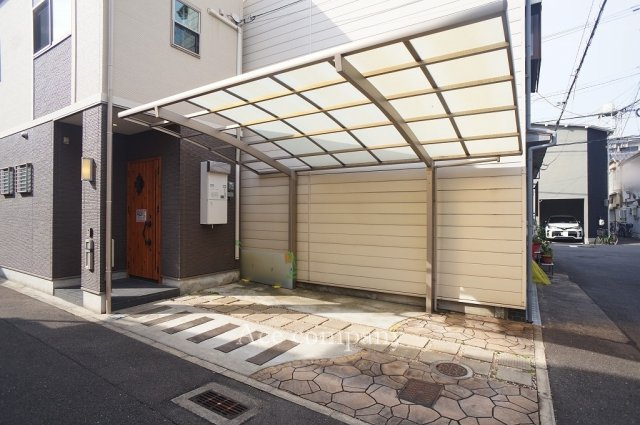 【駐車場】 | 東大阪市足代1丁目 | 三方角地！【北側前面道路：幅員約4.0ｍ☆】車庫カーポート付きです☆