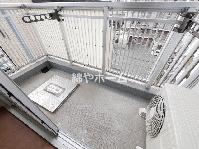 ベルシモンズ桜川のバルコニー|バルコニーからの眺めを楽しみながら食事をしませんか