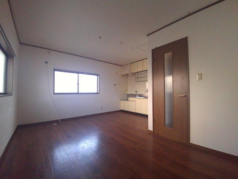明石市和坂３丁目のタウンの居間・リビング
