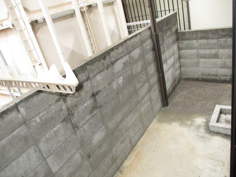 明石市小久保３丁目のタウンのバルコニー