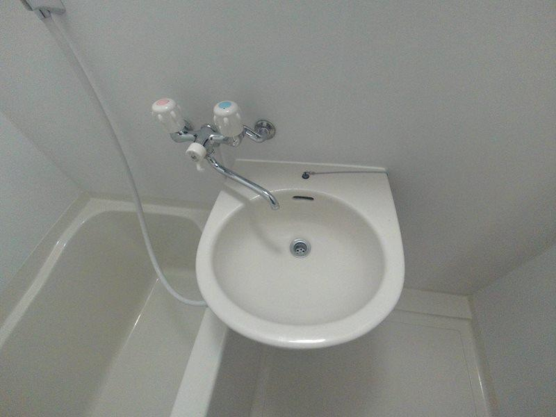 明石市西明石北町３丁目の賃貸マンションの洗面所
