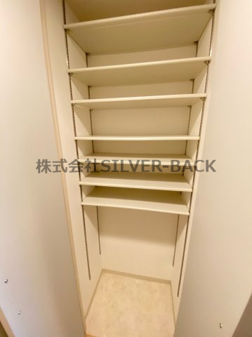 クリスタルグランツ大阪センターSTの収納