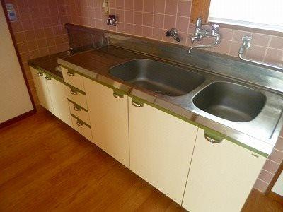 明石市西明石東町の賃貸マンションのキッチン