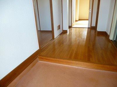 明石市西明石東町の賃貸マンションの玄関